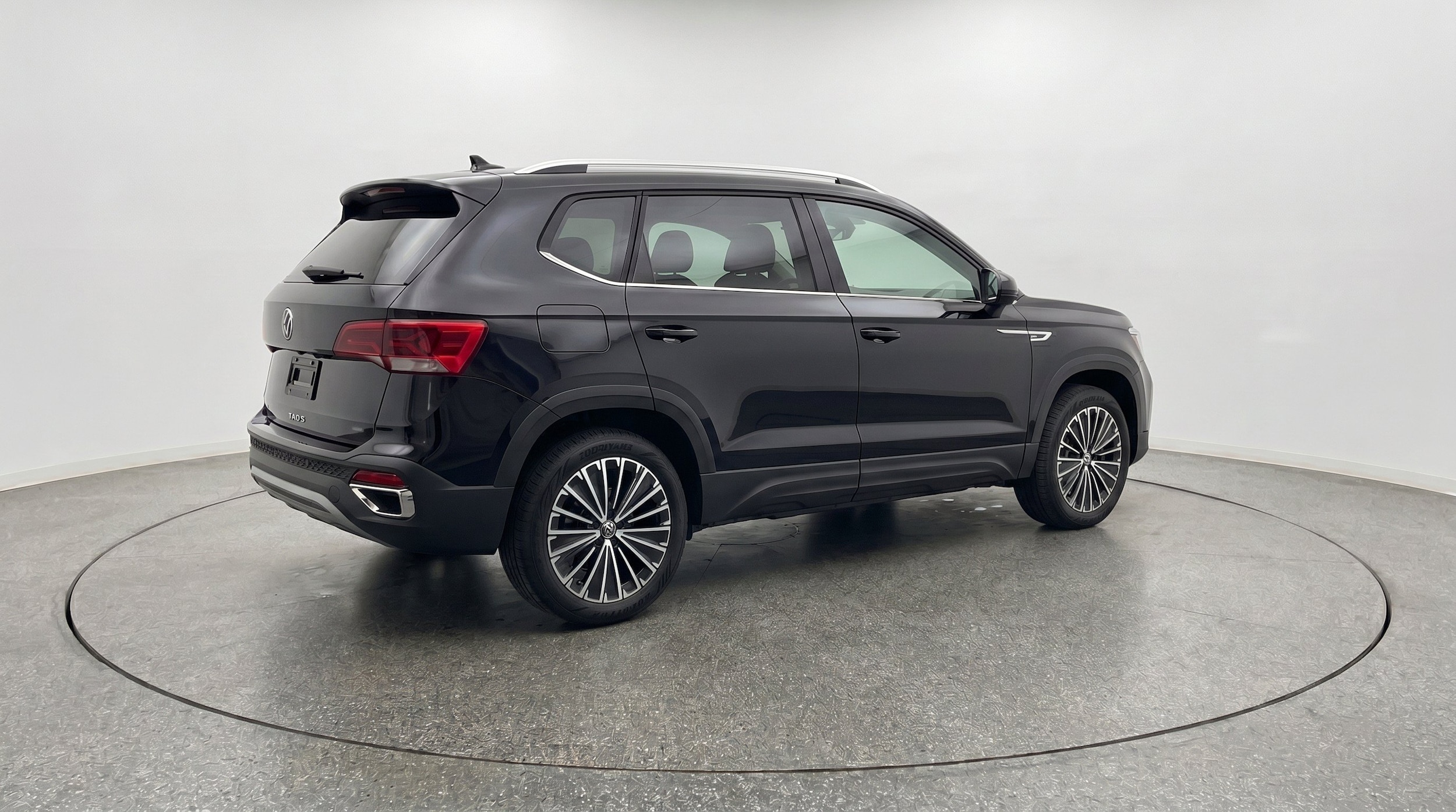 Thumbnail: 2025 Volkswagen Taos - 9