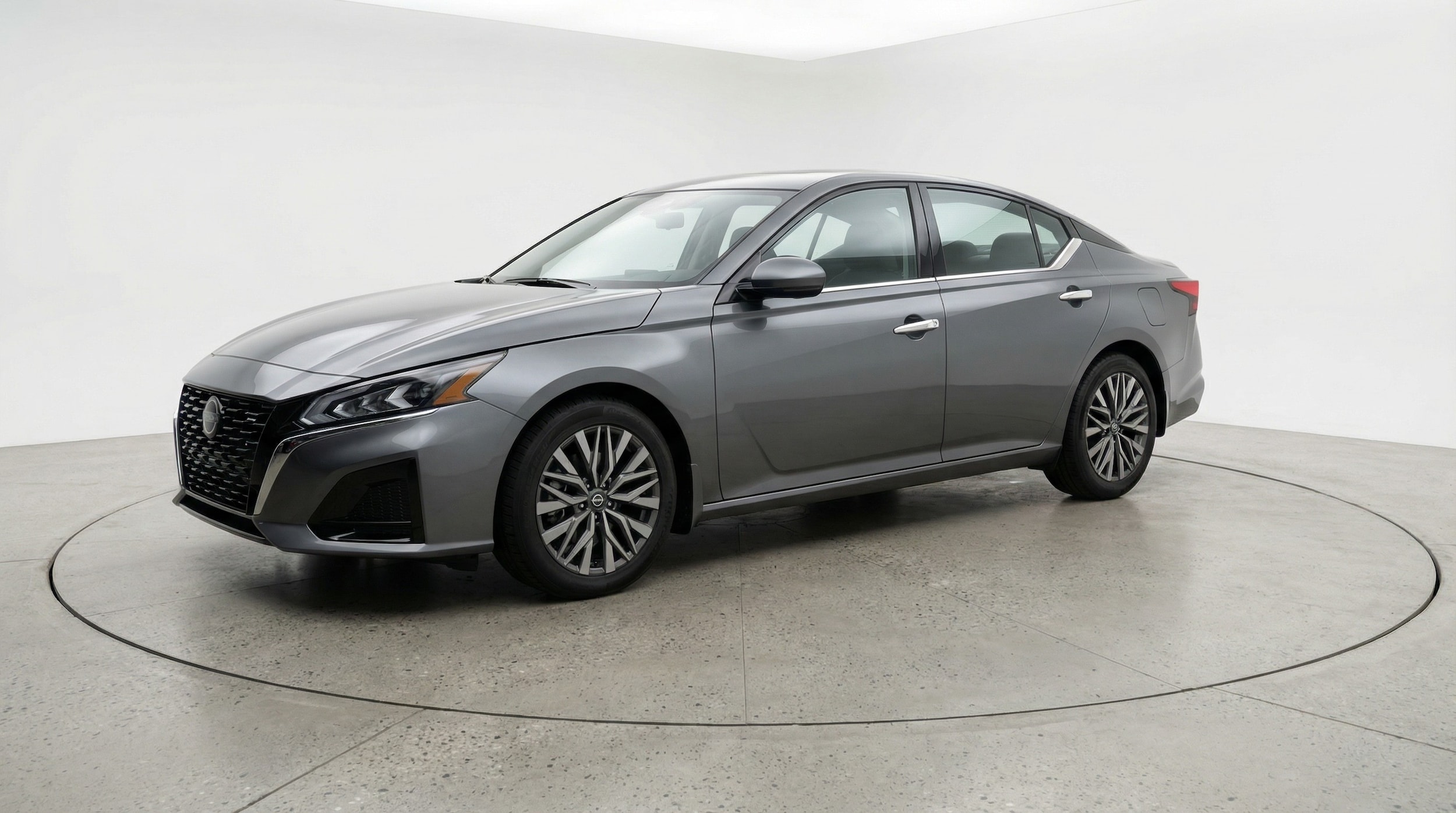 Thumbnail: 2025 Nissan Altima - 3