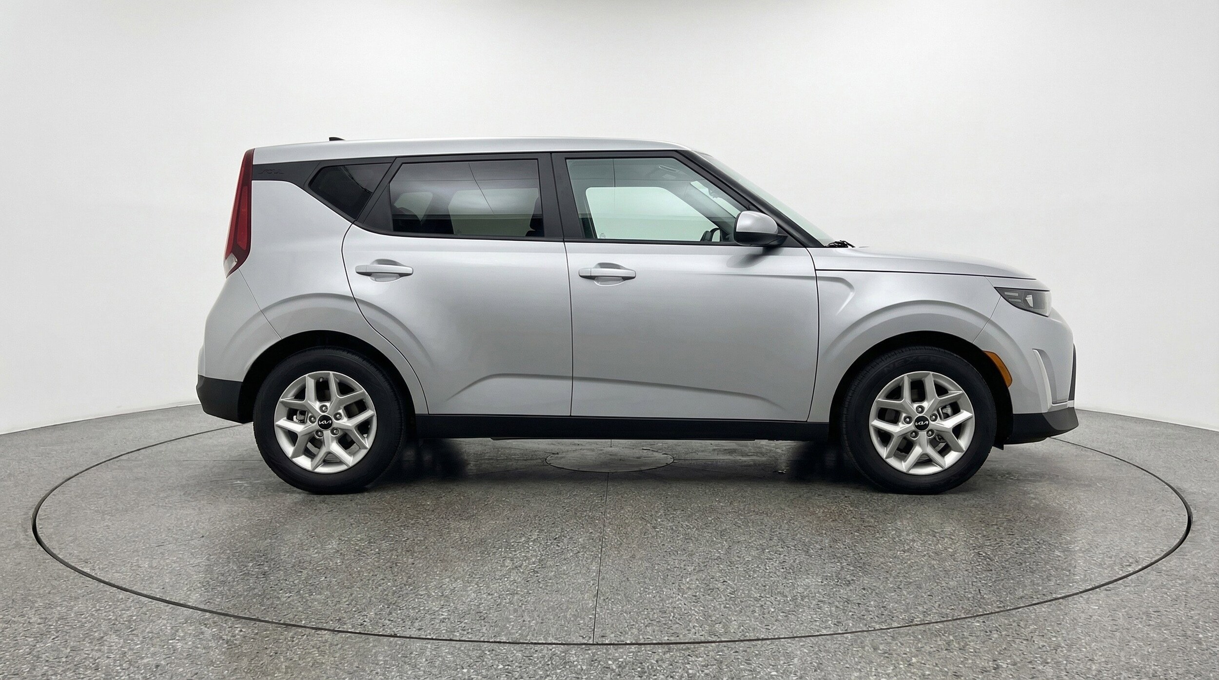 Thumbnail: 2025 Kia Soul - 11