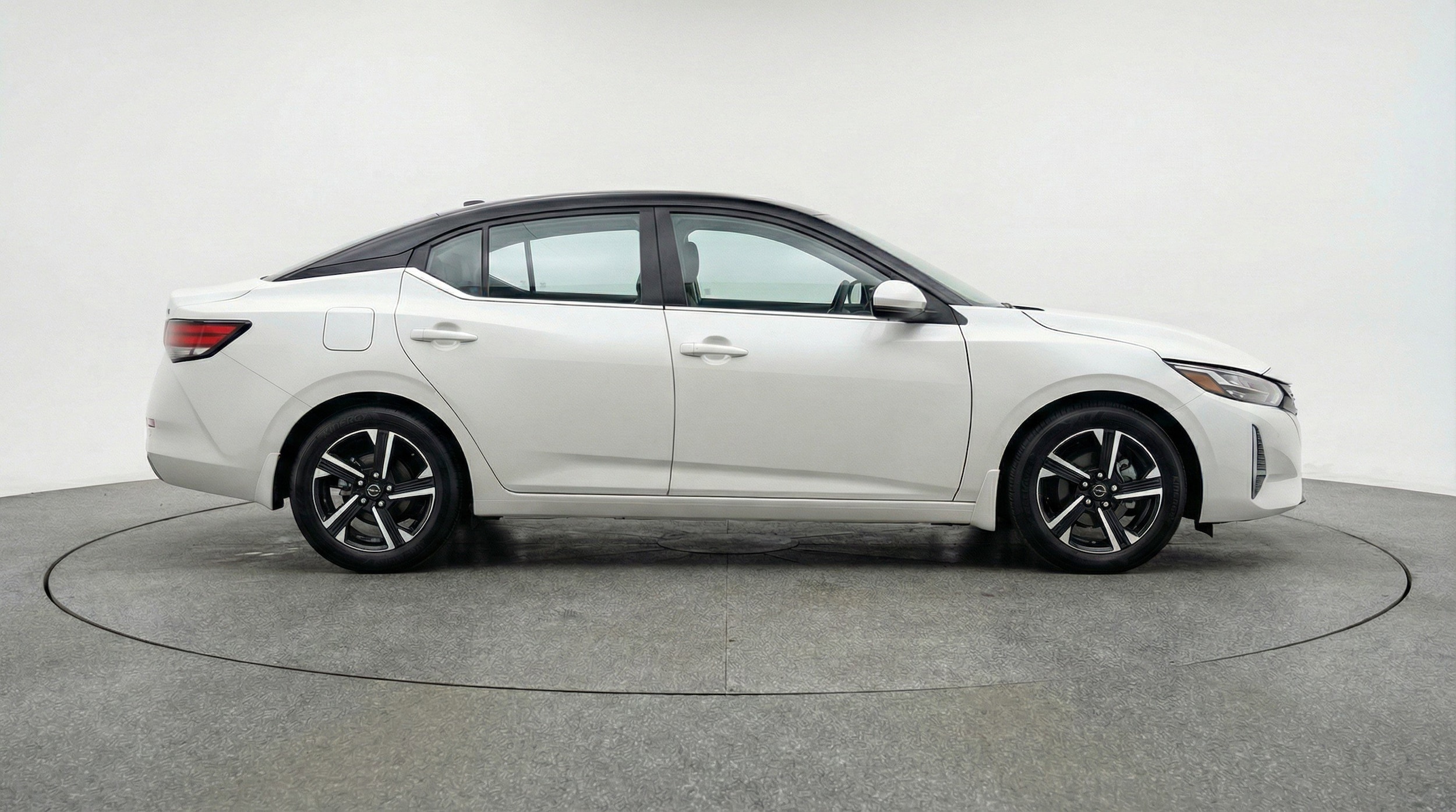 Thumbnail: 2025 Nissan Sentra - 11