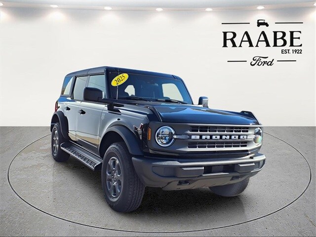 2025 Ford Bronco 4-Door Big Bend's photo