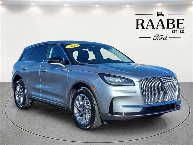 2023 Lincoln Corsair Base's photo