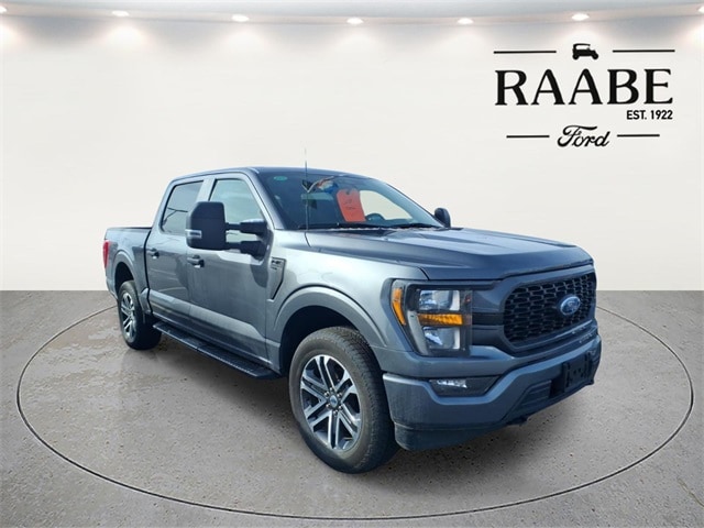 2023 Ford F-150 XL photo 2