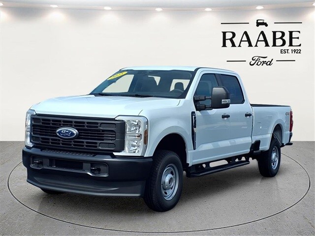 2025 Ford F-350 photo 3