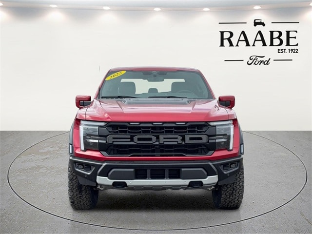 2025 Ford F-150 Raptor photo 2