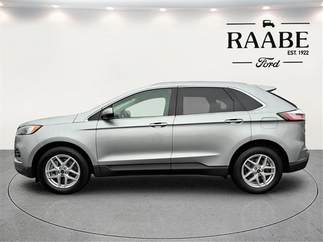 2024 Ford Edge SEL photo 4