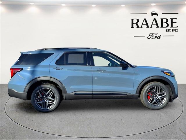 2025 Ford Explorer ST-Line - Photo 8