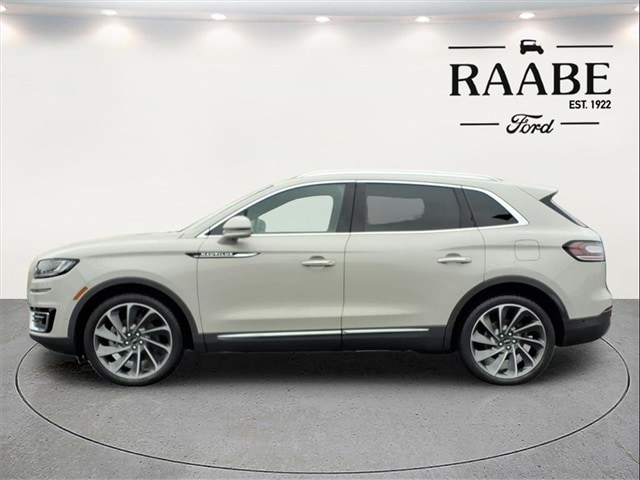 2020 Lincoln Nautilus Reserve photo 4