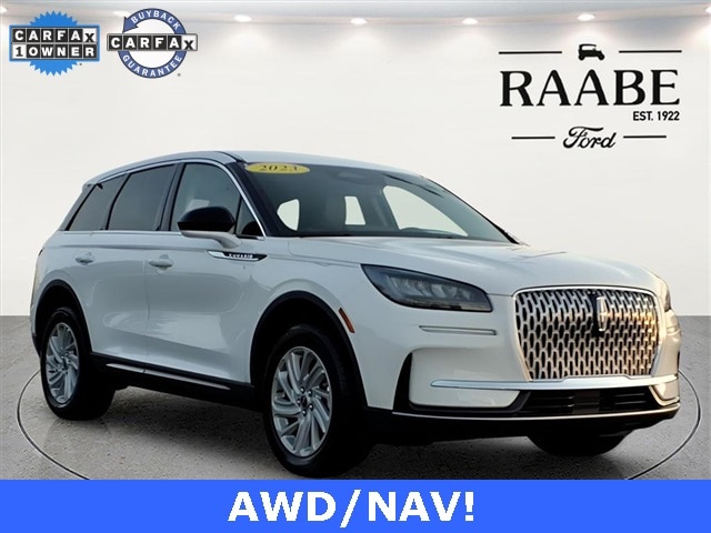 2023 Lincoln Corsair Base's photo