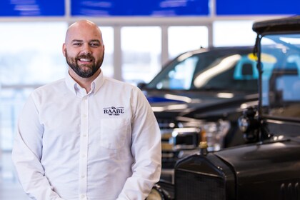 Staff member John Thomas from ID_c5024e47367e