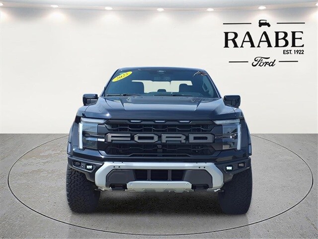 2025 Ford F-150 Raptor photo 2