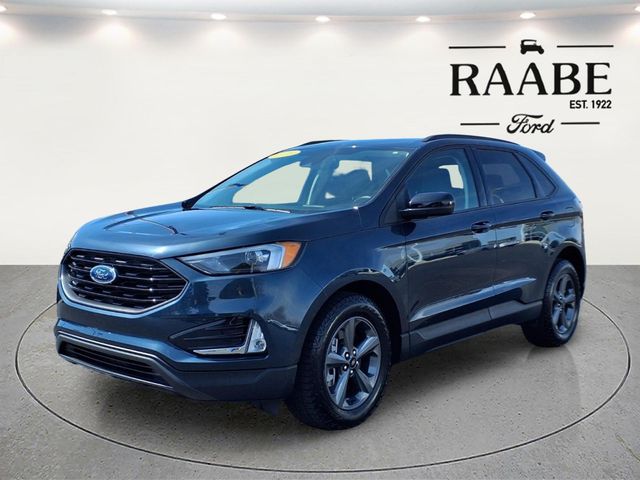 2023 Ford Edge SEL photo 3