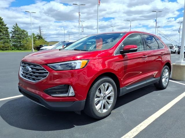 2024 Ford Edge Titanium AWD's photo