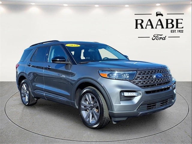 2023 Ford Explorer XLT's photo