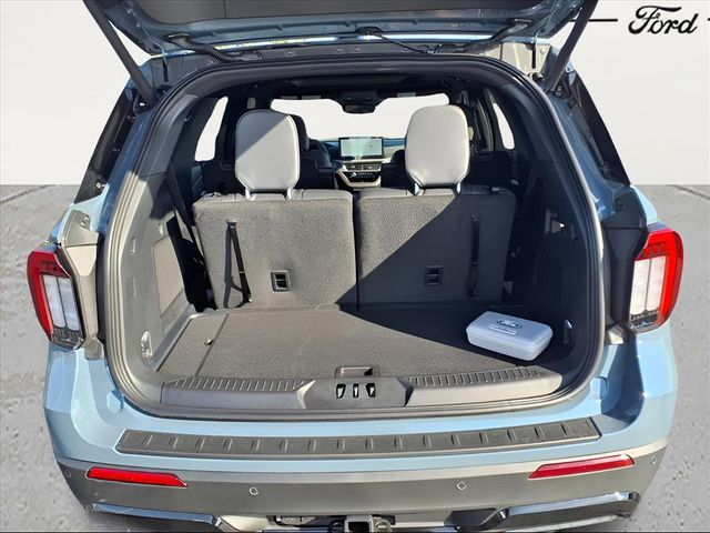 2025 Ford Explorer ST-Line - Photo 10