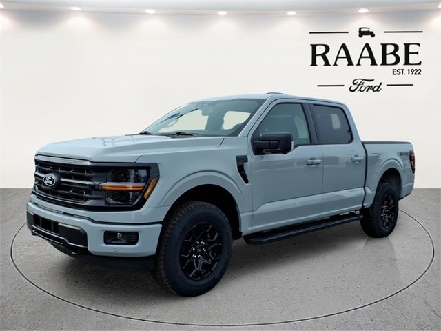 2026 Ford F-150 XLT photo 2