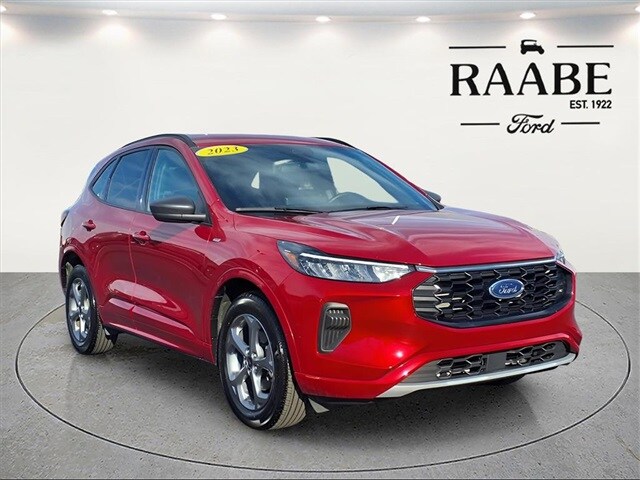 2023 Ford Escape ST-Line's photo