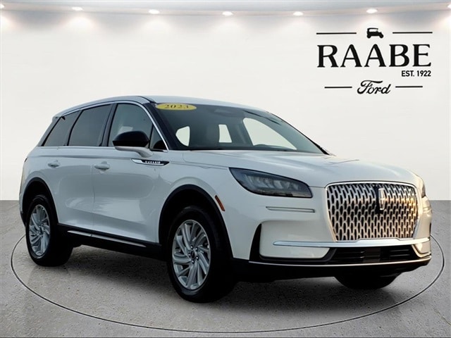 2023 Lincoln Corsair Base's photo