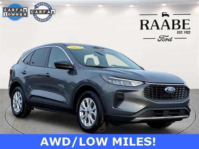 2023 Ford Escape Active's photo
