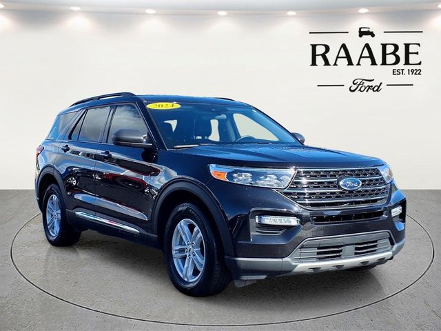 2024 Ford Explorer SUV 