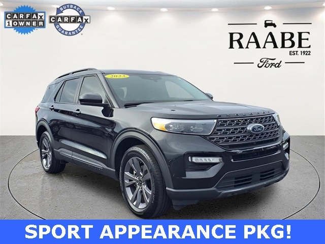 2023 Ford Explorer XLT's photo