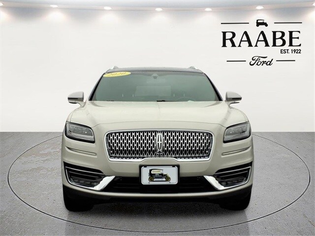 2020 Lincoln Nautilus Reserve photo 2