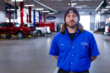 Staff member Alex Grove from ID_ae5481c522bf