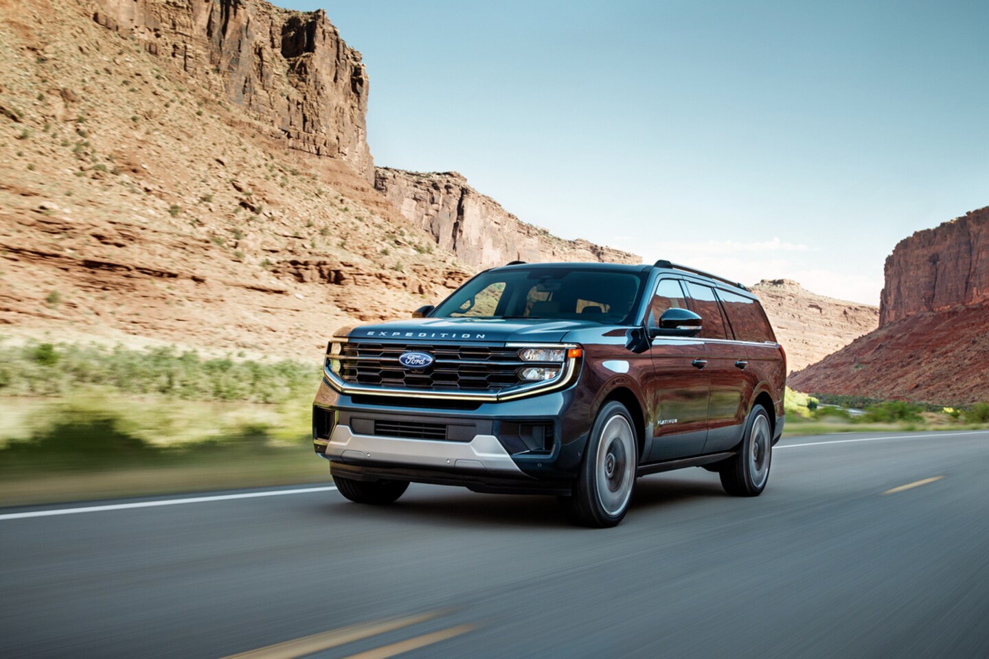 2026-Ford-Expedition-PlatinumMax
