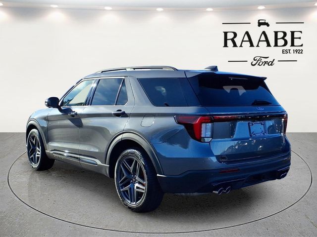 2026 Ford Explorer ST photo 2