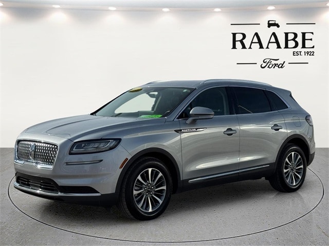 2023 Lincoln Nautilus Standard photo 3