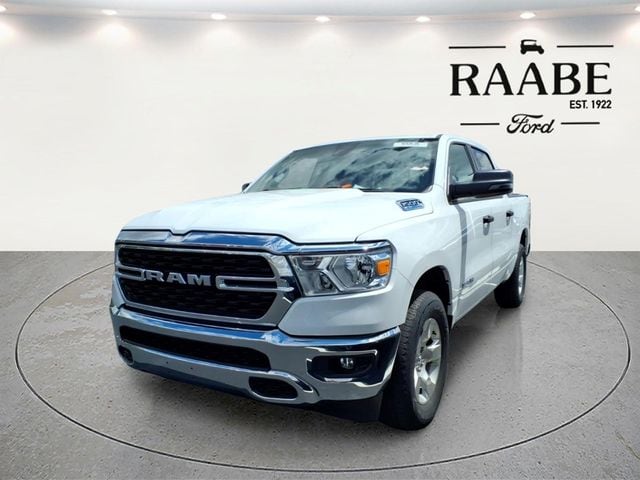 2023 RAM 1500 Big Horn/Lone Star 4x4 Crew Cab 5'7's photo