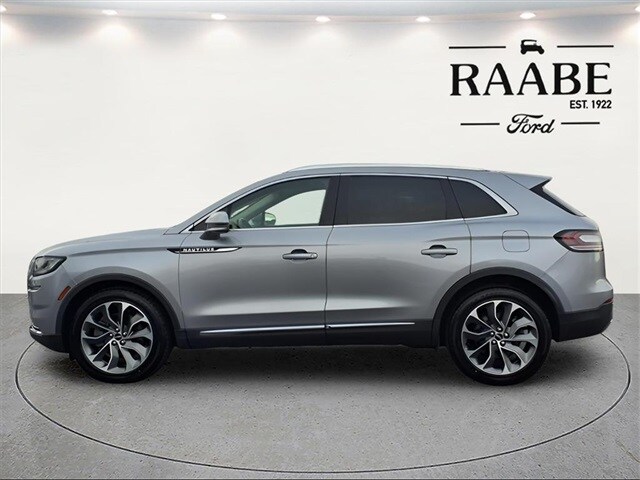 2021 Lincoln Nautilus Reserve photo 2