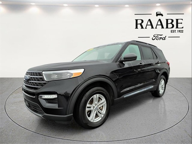 2023 Ford Explorer XLT photo 3