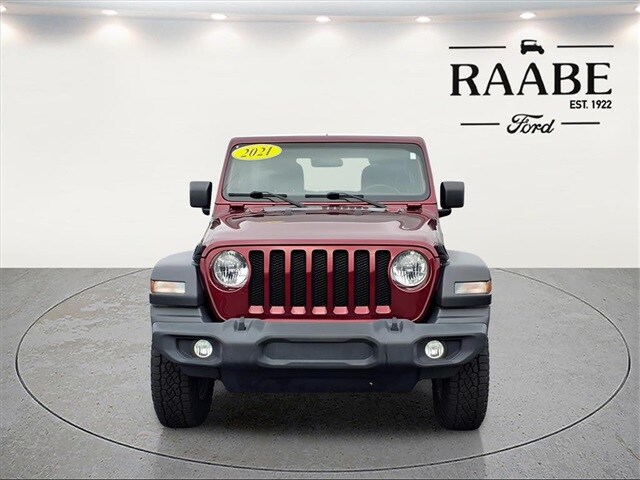 2021 Jeep Wrangler Unlimited Islander photo 2