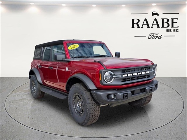 2025 Ford Bronco 4-Door Big Bend's photo