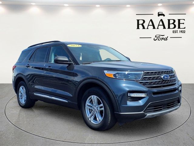 2023 Ford Explorer XLT 4WD's photo