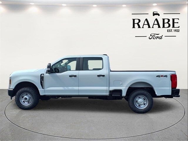 2025 Ford F-350 photo 4