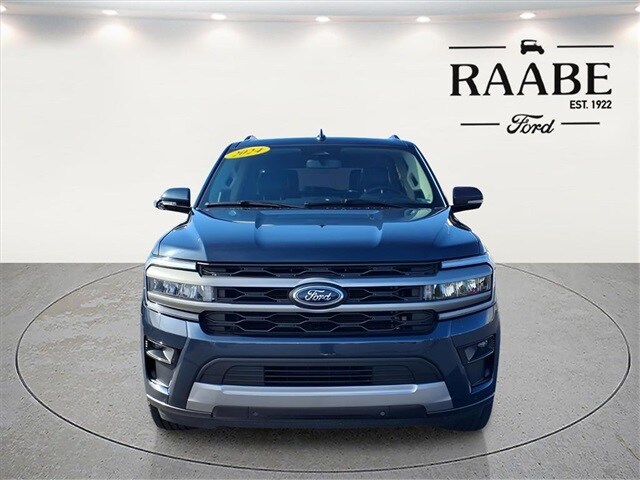 2024 Ford Expedition MAX XLT photo 2