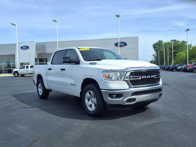 2023 RAM 1500 Big Horn/Lone Star 4x4 Crew Cab 5'7's photo