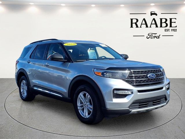 2023 Ford Explorer SUV 