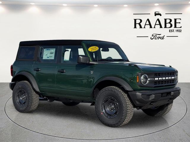 2025 Ford Bronco SUV 