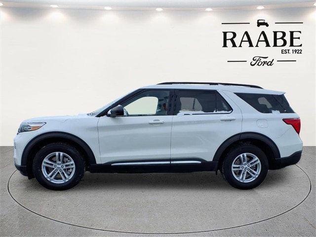 2022 Ford Explorer XLT photo 3