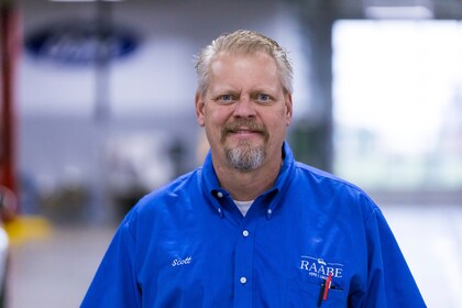 Staff member Scott Dawson from ID_ae5481c522bf