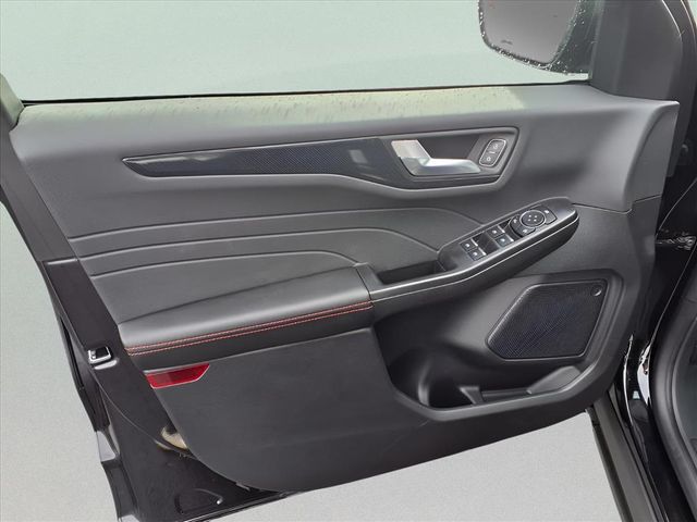 2026 Ford Escape ST-Line - Photo 14