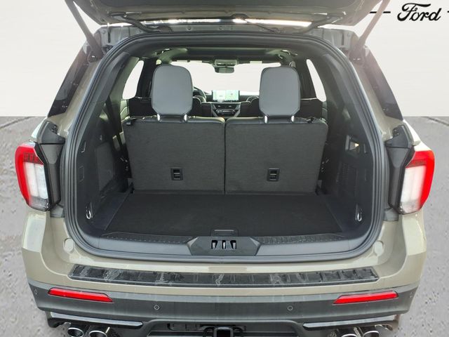 2026 Ford Explorer ST - Photo 10