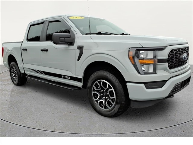 2023 Ford F-150 XL's photo