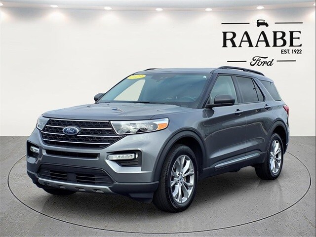 2023 Ford Explorer XLT photo 3