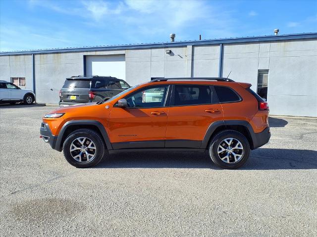 Used 2015 Jeep Cherokee Trailhawk with VIN 1C4PJMBSXFW746513 for sale in Wellington, KS