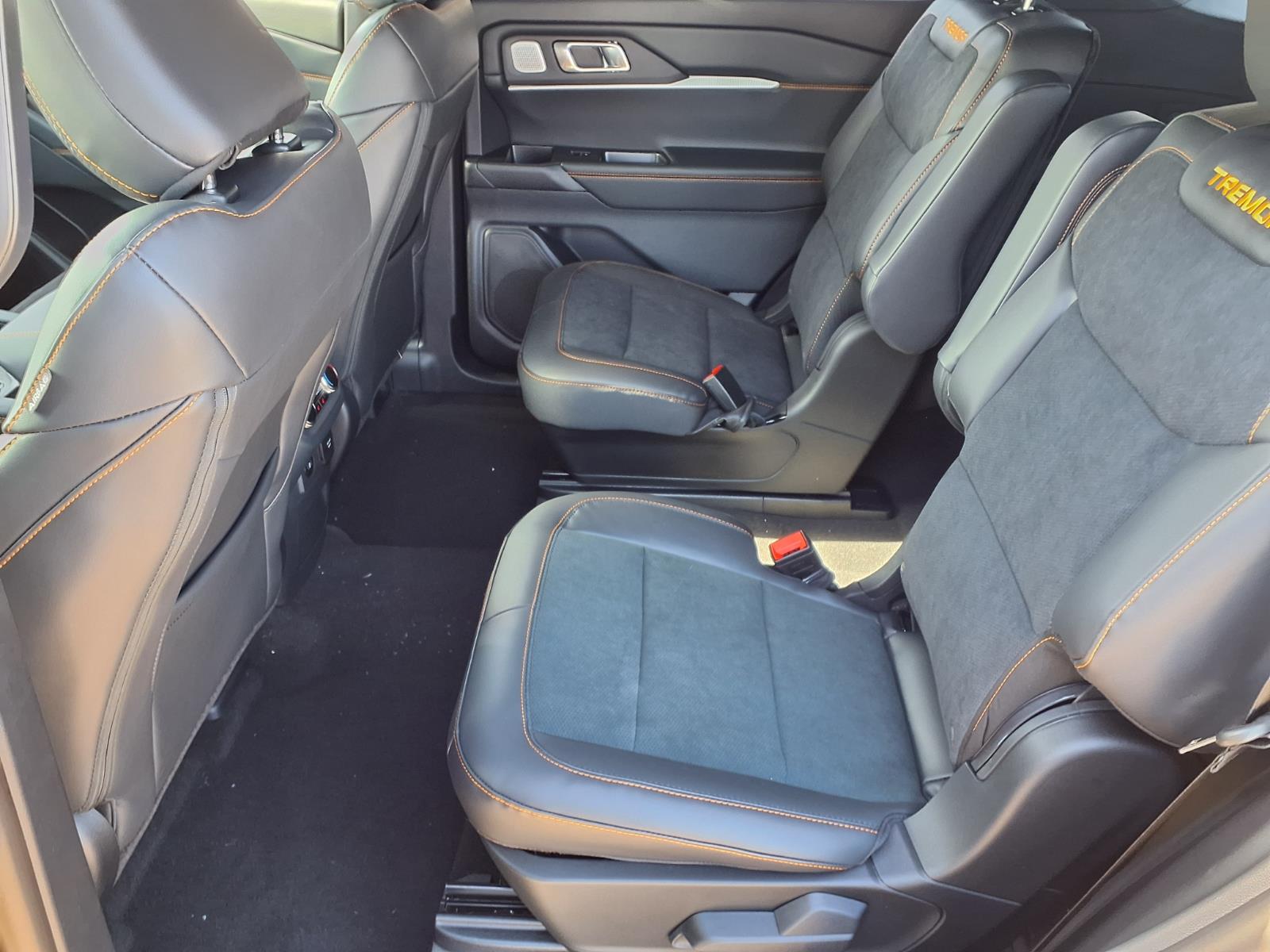 2026 Ford Explorer Tremor - Photo 9