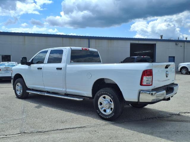 2023 Ram 2500 Tradesman photo 3
